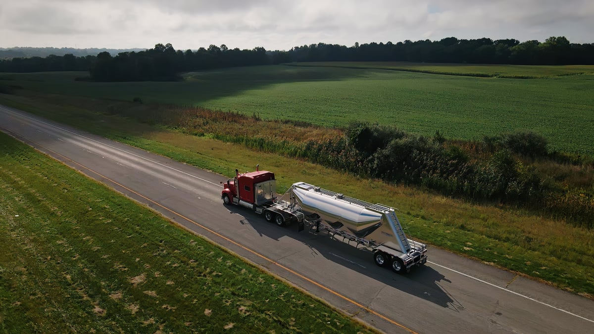 Pneumatic Tank Trailer